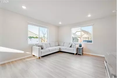 109 Hill Dr, Cathlamet, WA 98612 - Photo 5