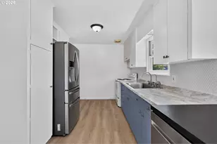 727 E 19th St, The Dalles, OR 97058 - Photo 17