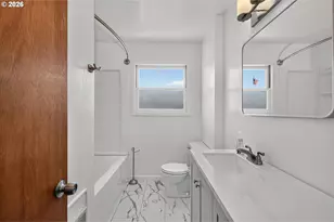 727 E 19th St, The Dalles, OR 97058 - Photo 21