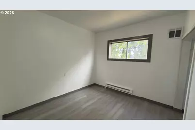 450 Commercial St, Astoria, OR 97103 - Photo 5