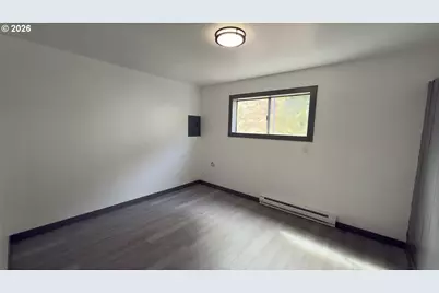 450 Commercial St, Astoria, OR 97103 - Photo 7