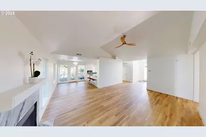 970 Hassett St, Brookings, OR 97415 - Photo 11