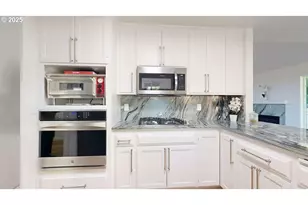 970 Hassett St, Brookings, OR 97415 - Photo 21