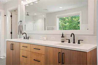 17484 Bryant Rd, Lake Oswego, OR 97035 - Photo 23