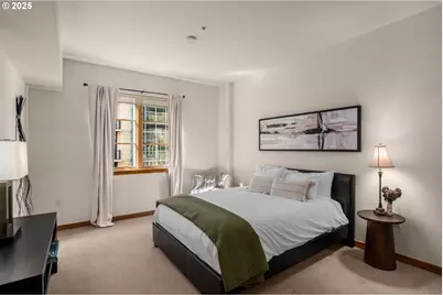 1130 NW 12th Ave #516, Portland, OR 97209 - Photo 17