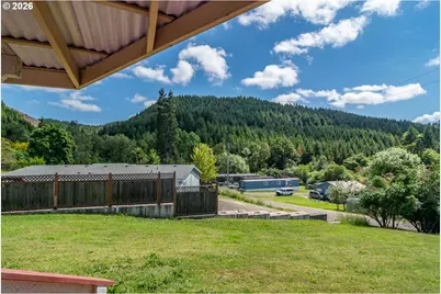 108 SE Apple St, Oakland, OR 97462 - Photo 27