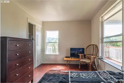 108 SE Apple St, Oakland, OR 97462 - Photo 25