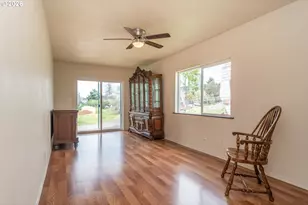 108 SE Apple St, Oakland, OR 97462 - Photo 19