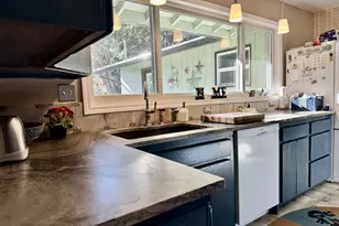 100 W Johanna Ct, Newberg, OR 97132 - Photo 5