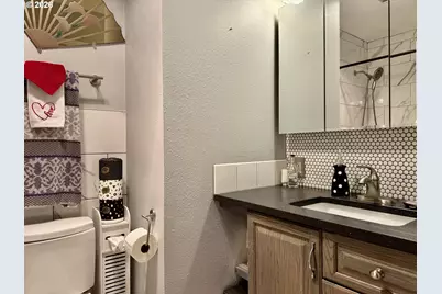 100 W Johanna Ct, Newberg, OR 97132 - Photo 11