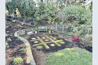 100 W Johanna Ct, Newberg, OR 97132 - Photo 35