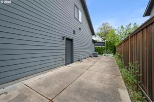 2845 Harlow Rd, Eugene, OR 97401 - Photo 39