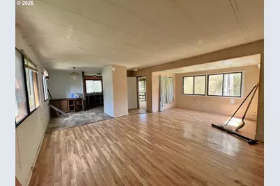 90884 Hollywood Ln, Coos Bay, OR 97420 - Photo 23