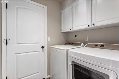 7860 SW Gearhart Dr, Beaverton, OR 97007 - Photo 27