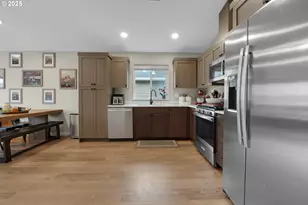 1350 13th Ave, Seaside, OR 97138 - Photo 9