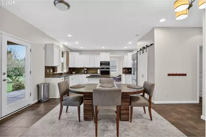 26250 S Milk Creek Cir, Mulino, OR 97042 - Photo 13