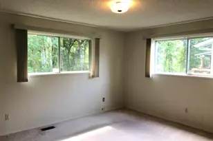 1649 NW Martin Ave, Roseburg, OR 97471 - Photo 17