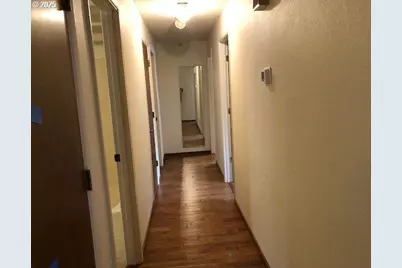 1649 NW Martin Ave, Roseburg, OR 97471 - Photo 13