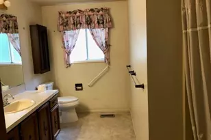 1649 NW Martin Ave, Roseburg, OR 97471 - Photo 21