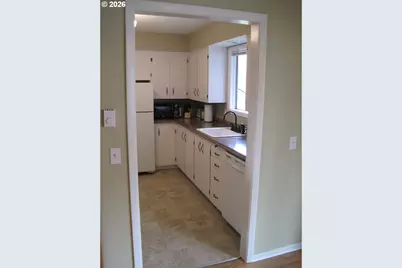 2404 E 13th St, Vancouver, WA 98661 - Photo 13