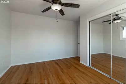 2404 E 13th St, Vancouver, WA 98661 - Photo 9