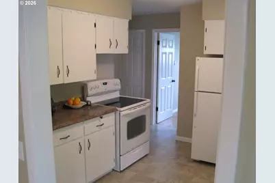 2404 E 13th St, Vancouver, WA 98661 - Photo 15