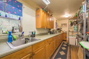 325 River Rd, Eugene, OR 97404 - Photo 7