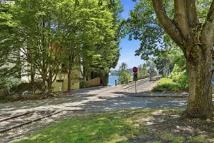 5250 S Landing Dr, Portland, OR 97239 - Photo 25