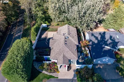 4716 SW Brugger St, Portland, OR 97219 - Photo 35