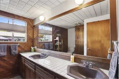 331 NE Bridgeton #7, Portland, OR 97211 - Photo 27