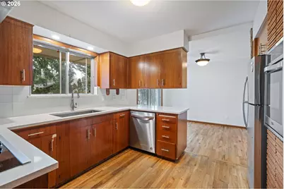 21525 SE Oak St, Gresham, OR 97030 - Photo 17