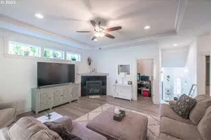 843 Sun Valley Ave, Silverton, OR 97381 - Photo 15