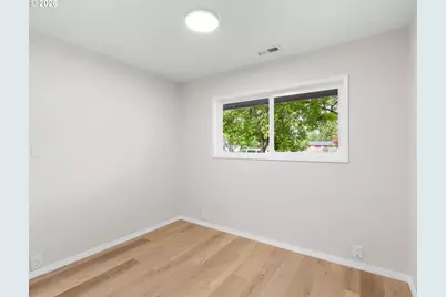 300 SE Morlan Ave, Gresham, OR 97080 - Photo 11