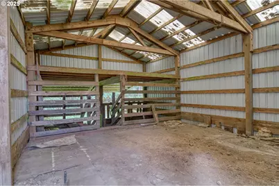 21400 NW Watson Rd, Scappoose, OR 97056 - Photo 35
