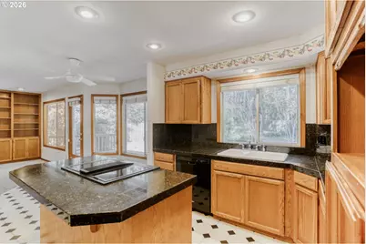 15035 SW Gearhart Dr, Beaverton, OR 97007 - Photo 9