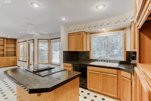 15035 SW Gearhart Dr, Beaverton, OR 97007 - Photo 9