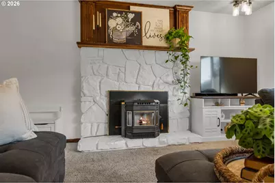 704 NE Hughes Rd, Washougal, WA 98671 - Photo 9