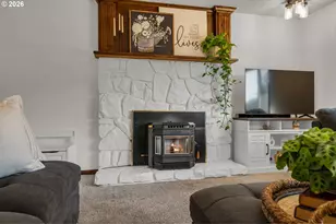 704 NE Hughes Rd, Washougal, WA 98671 - Photo 9