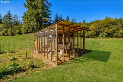 704 NE Hughes Rd, Washougal, WA 98671 - Photo 41