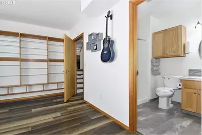 2036 NW Woodland Dr, McMinnville, OR 97128 - Photo 21