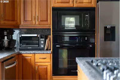 1719 NW Troon Ct, McMinnville, OR 97128 - Photo 17