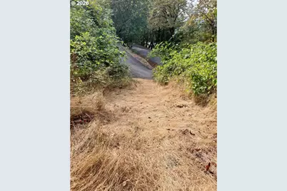 2373 W Military Ave, Roseburg, OR 97471 - Photo 11