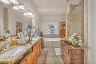 707 N Hayden Island Dr, Portland, OR 97217 - Photo 23