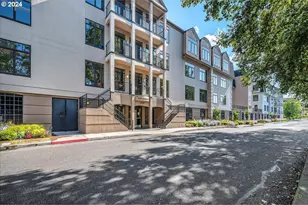 707 N Hayden Island Dr, Portland, OR 97217 - Photo 1