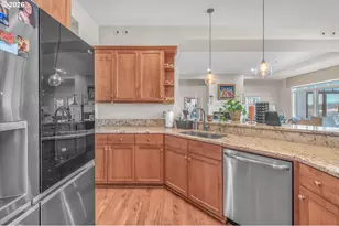 707 N Hayden Island Dr, Portland, OR 97217 - Photo 13