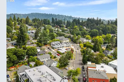 7560 SW 31st Ave, Portland, OR 97219 - Photo 17