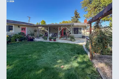 1549 NE Poplar St, Roseburg, OR 97470 - Photo 23