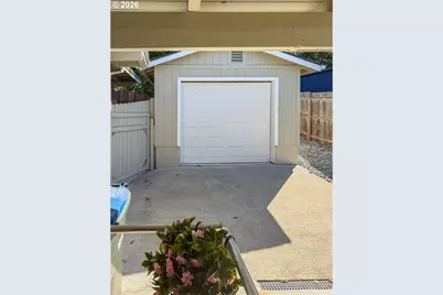 1549 NE Poplar St, Roseburg, OR 97470 - Photo 25