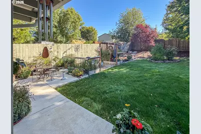 1549 NE Poplar St, Roseburg, OR 97470 - Photo 21