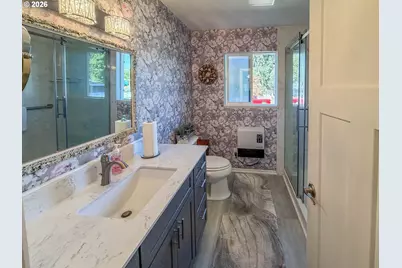 1549 NE Poplar St, Roseburg, OR 97470 - Photo 13